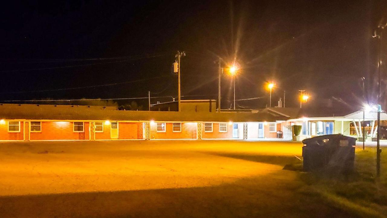Magnuson Hotel Wauseon Exterior photo